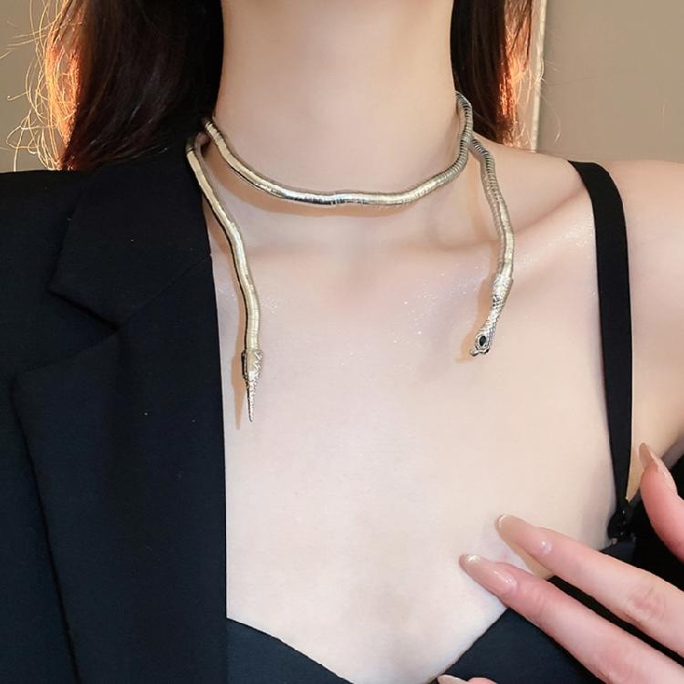 Fashionable Gold/Silver Snake Necklace Versatile Snake Necklace Neck Chain With Two Wearing Options For Chic Outfits