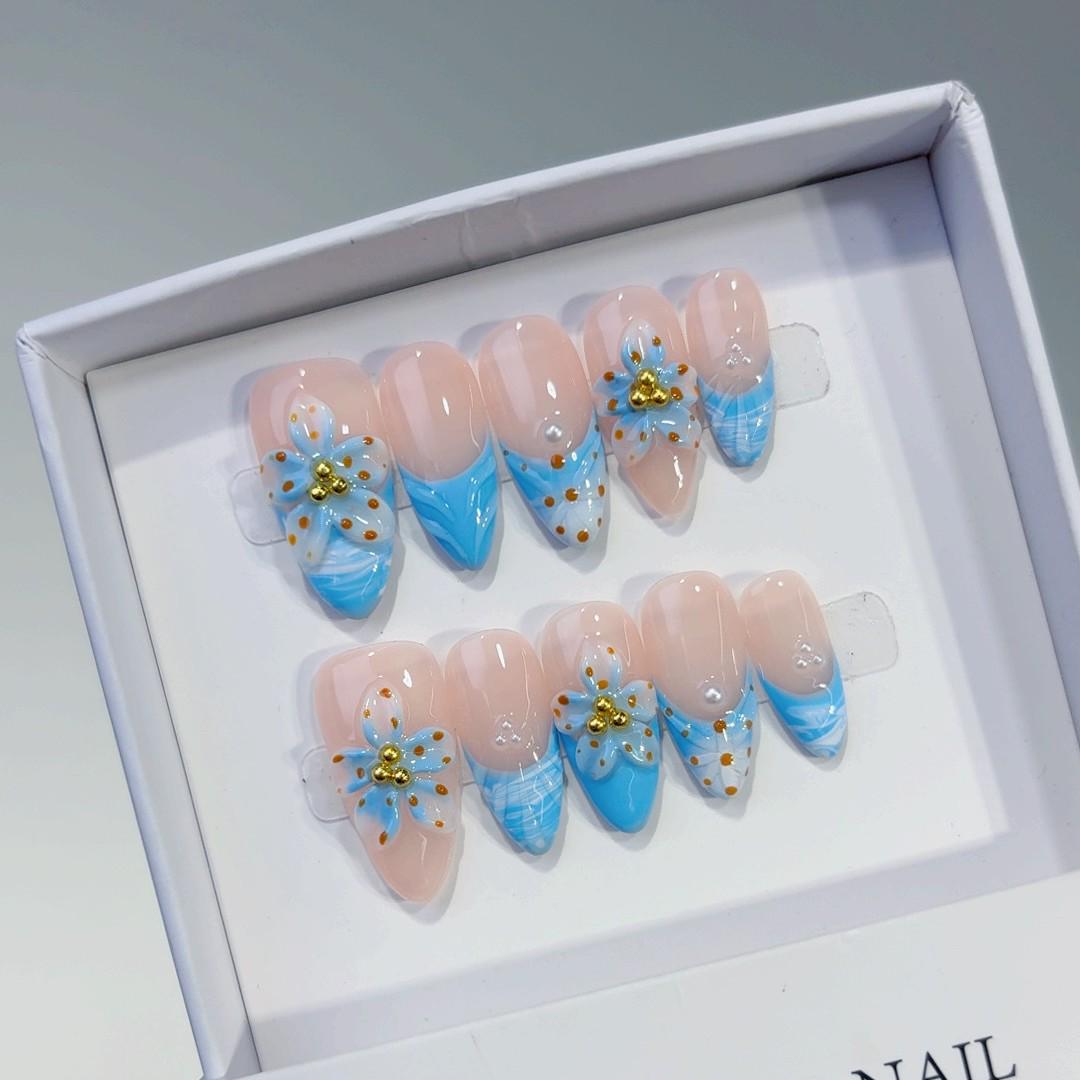 European Mid-Length Carved Ocean French Handmade Wearable Sweet Nail Art Small