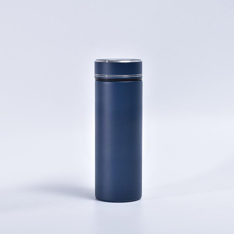 Stainless Steel Mug Simple Solid Color Portable Cup with Tea Leakage Office Cup.