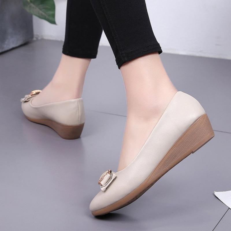 Nya platåklackar grund urringning enkelsskor mode avslappnad dam verktygsstil etikett damskor gummi mjuk sula mammaskor