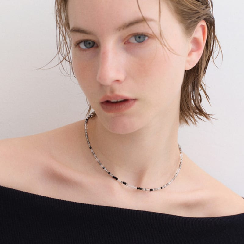 THE PART OF Crystal Black and White_N