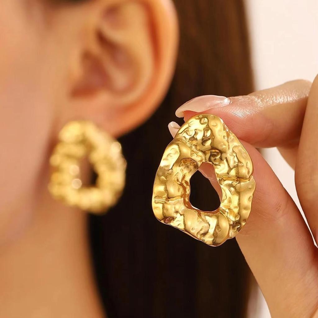 Exaggerated Gold Color Heart Oval Earrings For Women Metal Earing Jewelry Trending Irregular Wrinkled Geometric Earrings