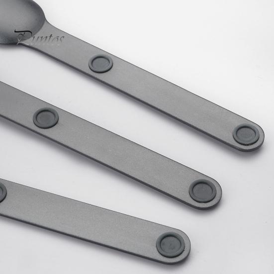 Sada magnetických náčiní Kovové příbory Potravinářské leštěný povrch BPA Free Venkovní cestovní Nůž Vidlička Lžíce Sada Camping Utensils