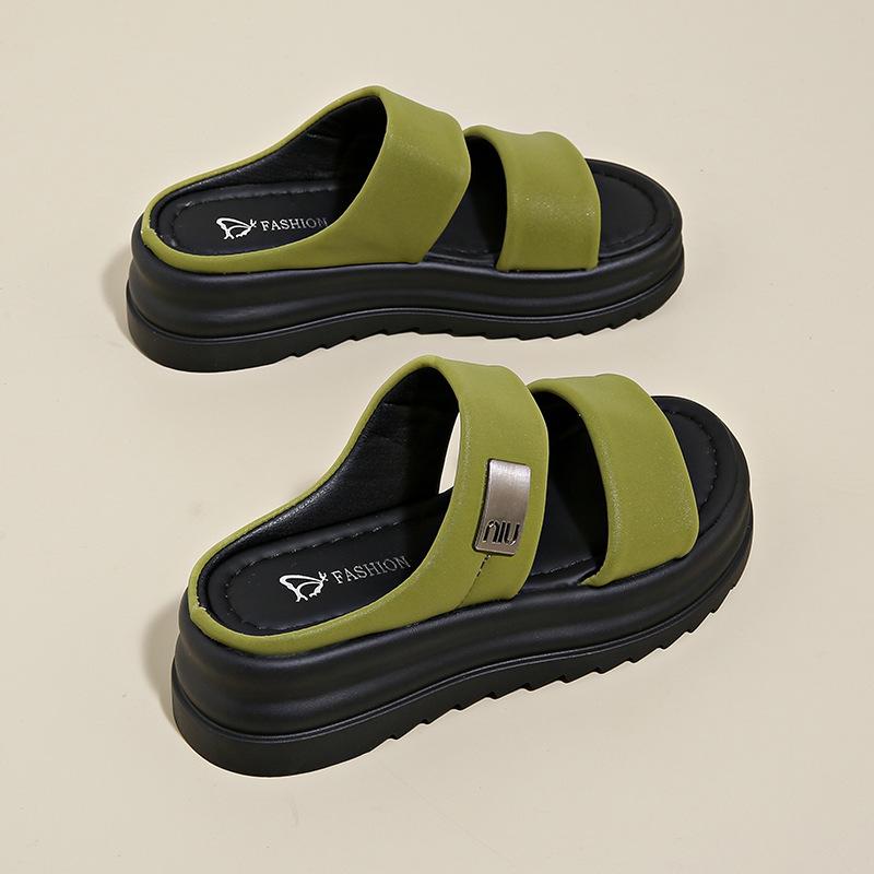 One-word Slippers Women's Summer Wear 2025 New Muffin Small Thick-soled Sandals with Skirts Casual Beach Shoes