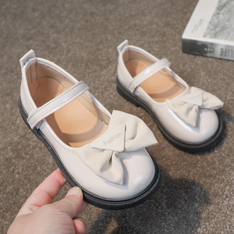 Księżniczka Wszechstronne Płytkie Mokasyny Czarna Kokarda Brytania PU 2024 Wiosna i Jesień Nowe Czarne Dziewczęce Mokasyny na Rzep Okrągły Nosek