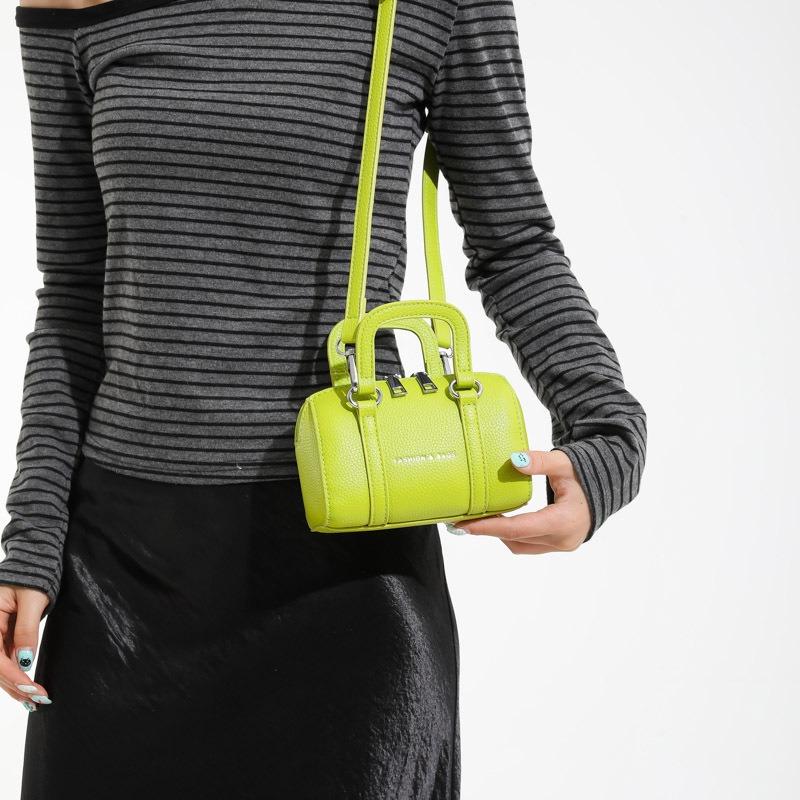 Beliebte Nischendesign-Taschen Neue Damenhandtaschen Sommer vielseitige Umhängetaschen Mini-Kissenhandtaschen