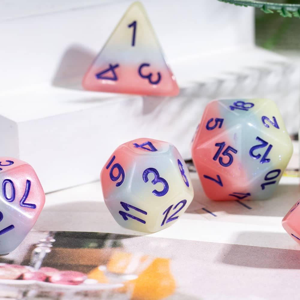 Cusdie Multilayer DND Dice Resin Glitter Die 7Pcs D4-D20 Multicolour Polyhedral Dice Set for D&D Tabletop Role Playing Games