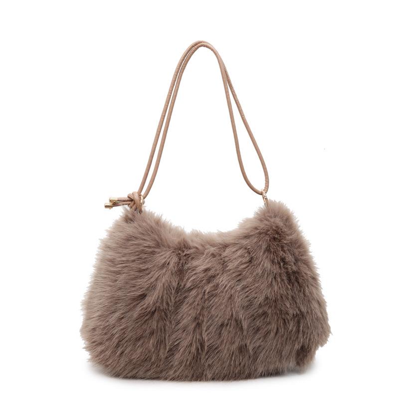

2025 new autumn and winter foreign style fashion plush bag women s high-end soft plush bag commuter shoulder messenger bag