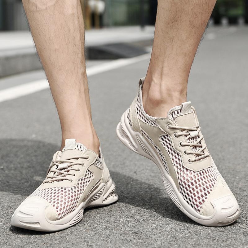 Outdoor Flats Non-Slip Travel Beach Leather Shoes Cool Breathable Daily Walking Shoes Summer Ultralight Mens Mesh Shoes Stylish