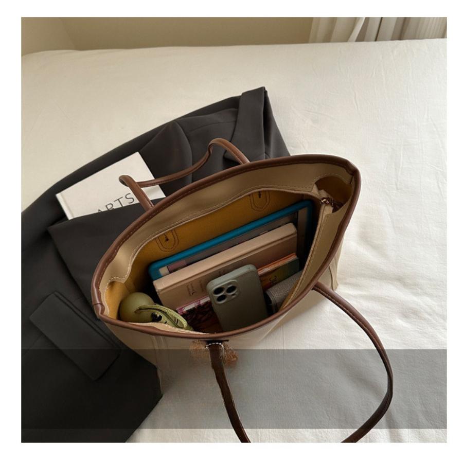 Simple Solid Color Armpit Bag for Women Large Capacity Vintage Style Shoulder Handbag
