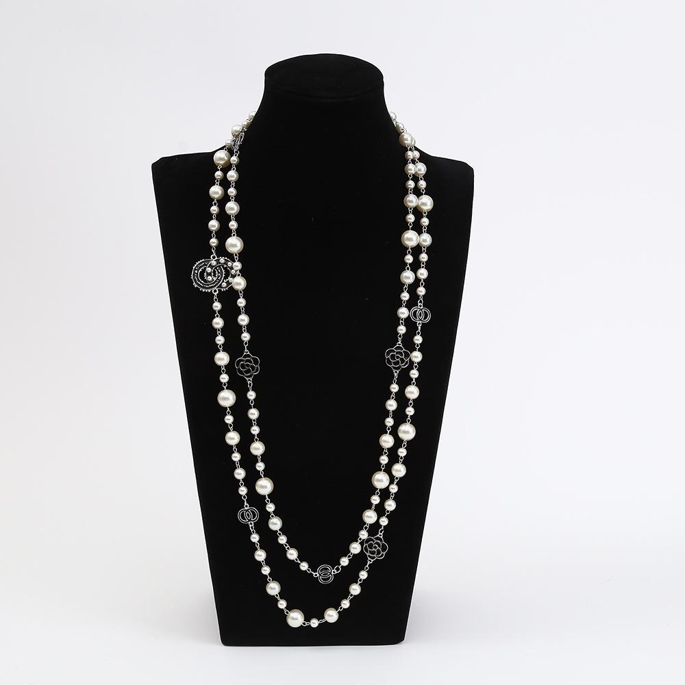 Elegant Pearl Necklace for Women - Versatile Choker & Long Sweater Chain with High-End Luxury Style