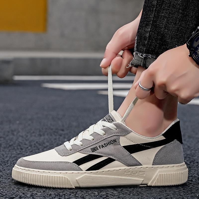 

Canvas men s shoes 2024 new autumn leisure work sports tablet lightweight soft sole one pedal driving cloth shoes men 44 чорний