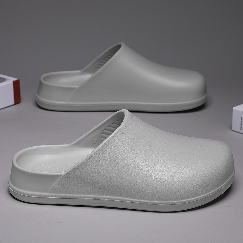 Fashion Men's Summer Outdoor Baotou Slippers Waterproof New Soft Bottom Large Couple Casual Shoes Anti Slip Work Fashion Slippers 2025