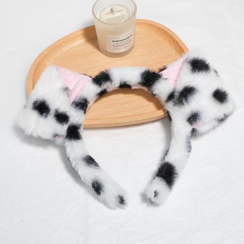 Cartoon Plush Headband: Cute Hair Accessory for Women & Kids, Perfect for Face Washing