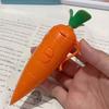 Stylo Enregistreur Forme Carotte Stylo Mignon Design Animé avec Fonction Lecture Enregistreur Vocal Portable pour Étudiants Enfants Cadeau Amusant pour Prendre des Notes