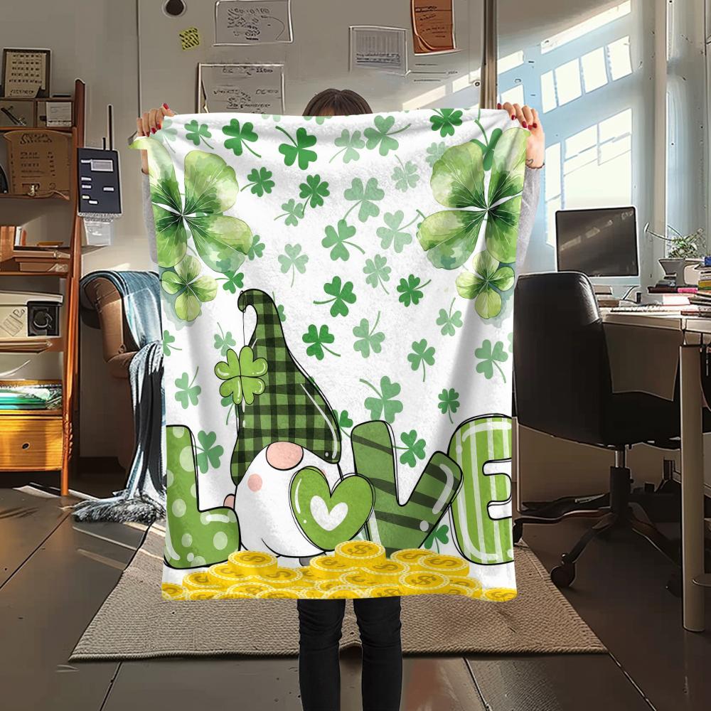 St.Patrick's Day Green clover Print Flannel Blanket,High quality Comfortable for All Seasons,Home Decor,Warmth and Comfort,Perfect for Christmas Gifts
