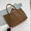 Simple and Retro Large-capacity Bag, Women's Single-shoulder Bag, Commuting Tote Bag for Going Out To Work