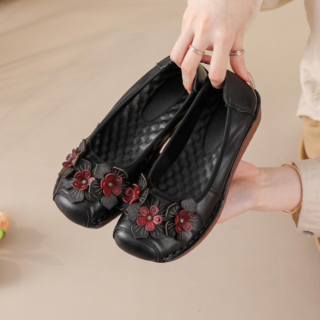 Fashion New Genuine Leather Wedge Pumps Women Med Heeled Pump Slip On Flats Elderly Woman Retro Moccasins Ladies Flat Sole Shallow Shoe