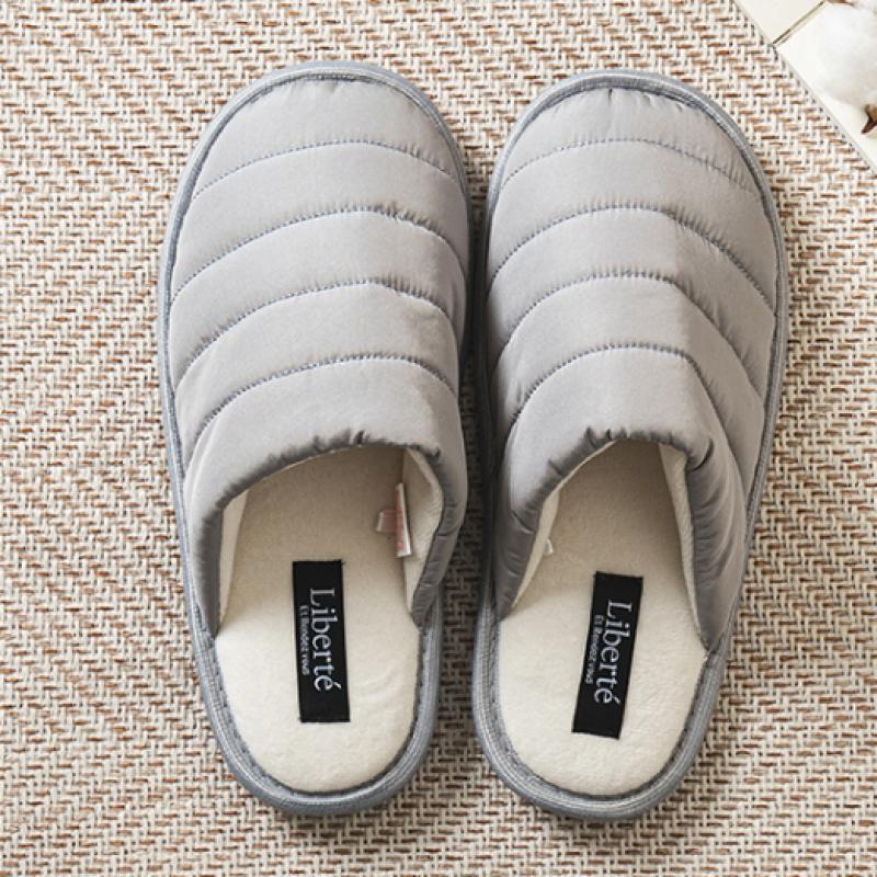 Daiso Saboți simpli căptușiți pentru living 220 240 mm Gri