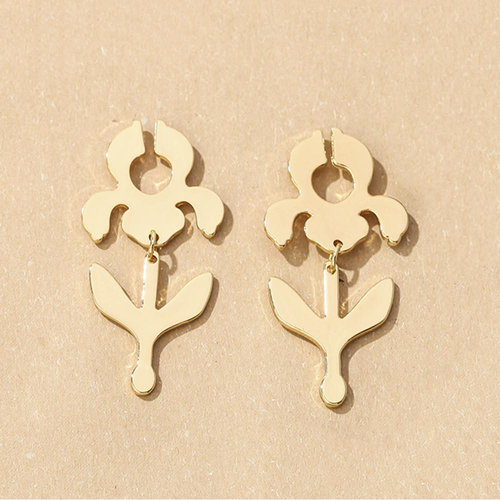 Leopard Trendy Print Acetate Stud Earrings With Bold Alloy Star Design Summer 2021