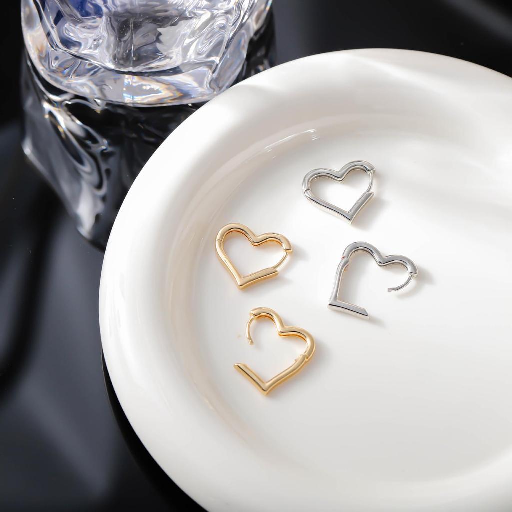 Korean Heart Shape Earrings: Elegant Ear Cuffs for Women - Luxury, Simple Hoop, Hip Hop Style Jewelry