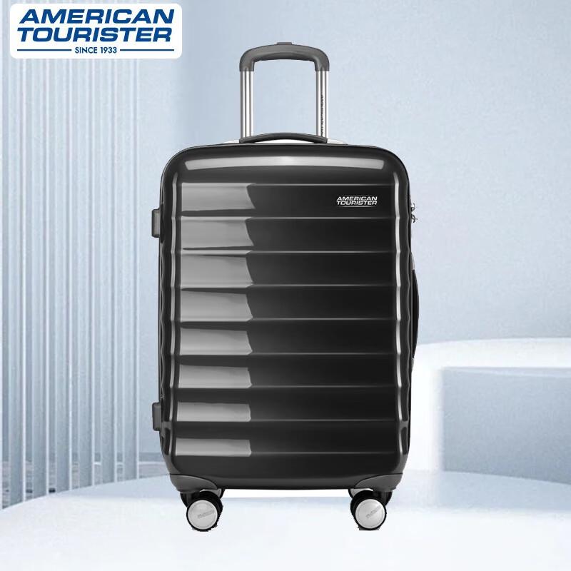 Samsonite Lightweight Hardside Spinner Suitcase