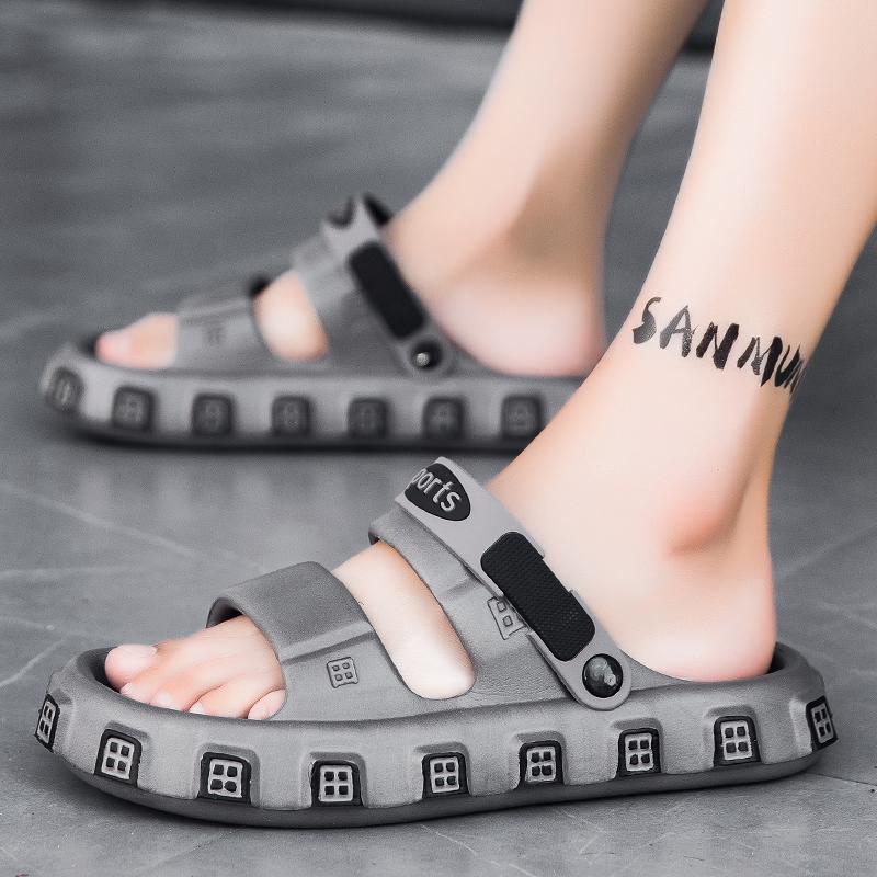 Fashion Flat Sandals Men Shoes EVA Slippers Garden Platform Sandals Man Summer Sandals New Male Sneakers Outdoor Flip Flops Home Clogs