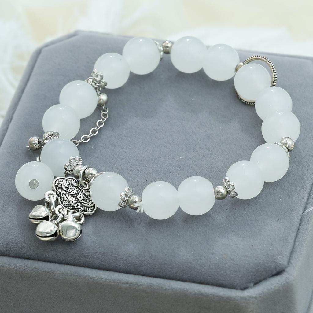 Small fresh color butterfly broken bead bracelet female ins style niche design new gray moonlight star and moon crystal jewelry