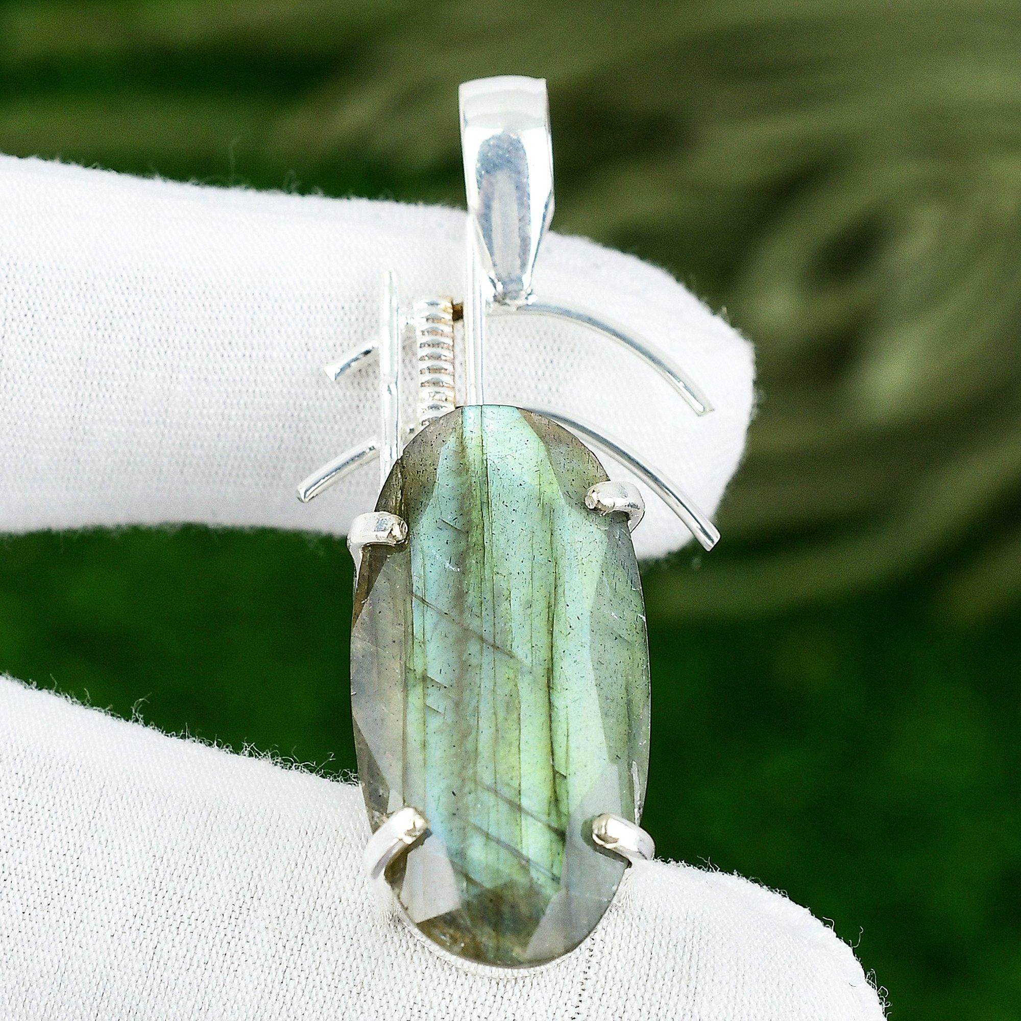 

Oval Labradorite Gemstone 925 Silver Engagement Third Eye Chakra Mother Pendant