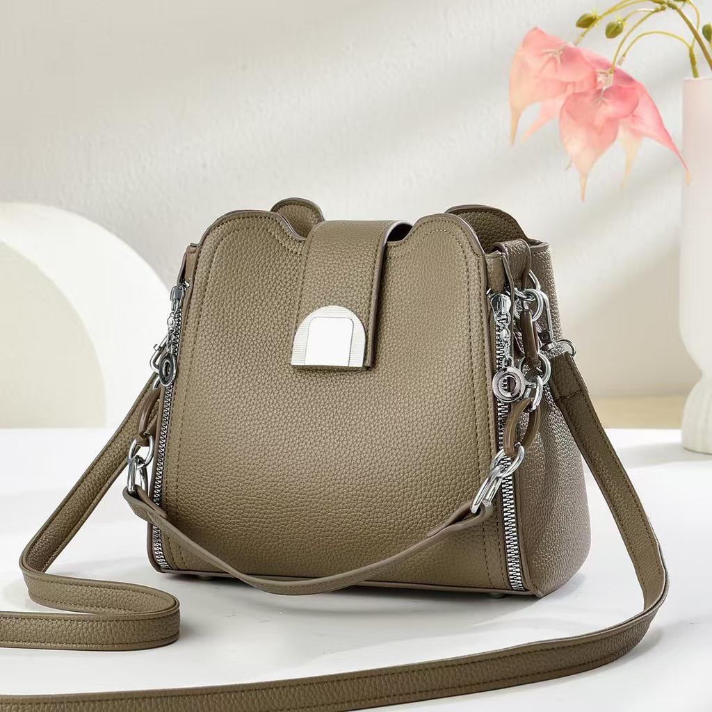 Fashion bucket bag New messenger bag Women's versatile shoulder women's bag Casual handbag
