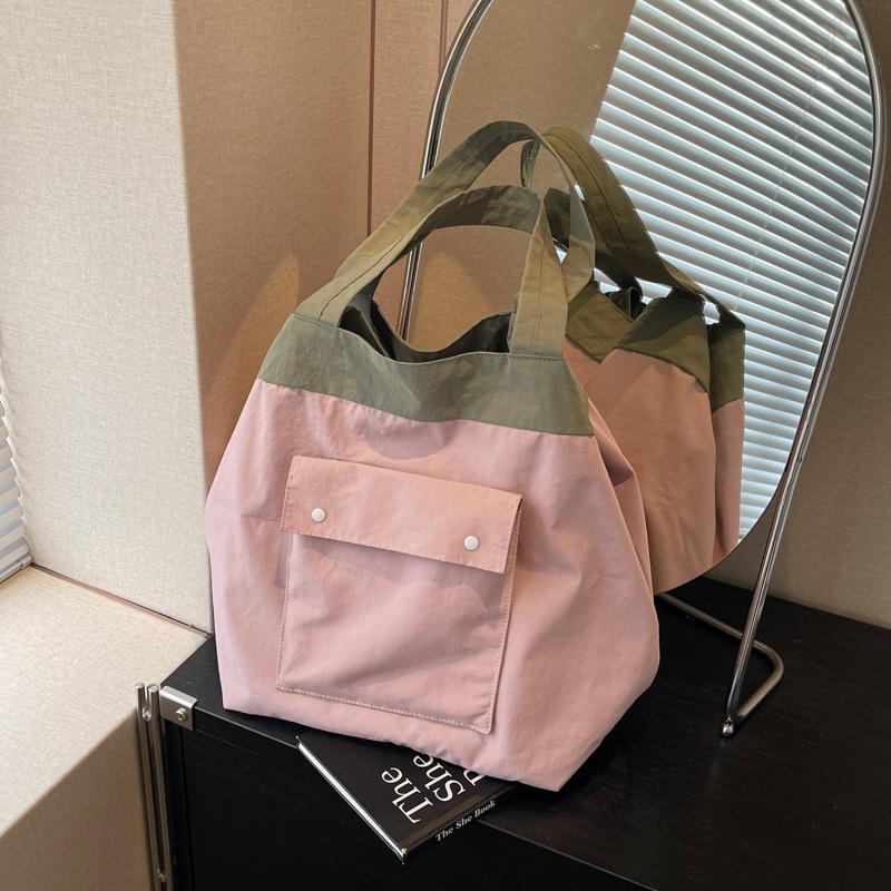 

Simple and relaxed large-capacity bag women s new handbag lazy style versatile shoulder tote bag розовый