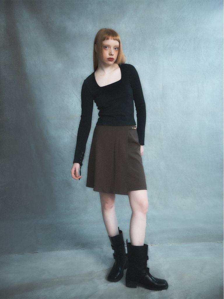 Renezmia Pleated Point Mini Skirt_Brown