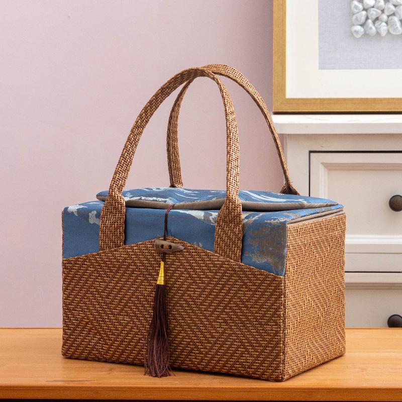 Light Luxury Rattan Woven Hand-held Wedding Gift Boxes Spring Festival Wedding Tea Wedding Souvenirs Birthday Gift Empty Box