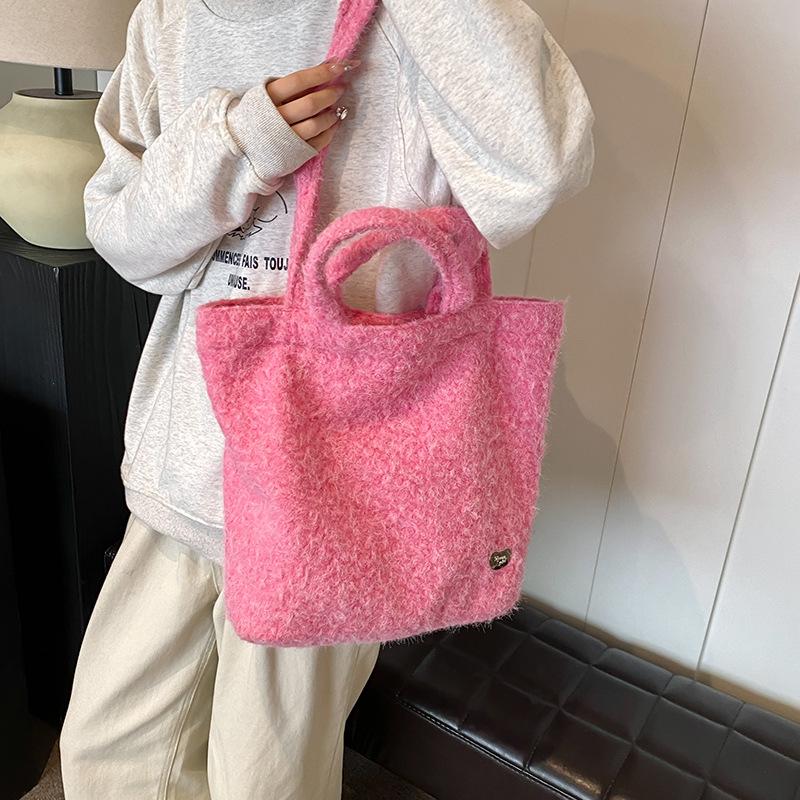 Herbst und Winter neue koreanische Version Plüsch weiche wachsartige Schultertasche Achseltasche große Kapazität doppelt verwendbare Pendler-Tragetasche