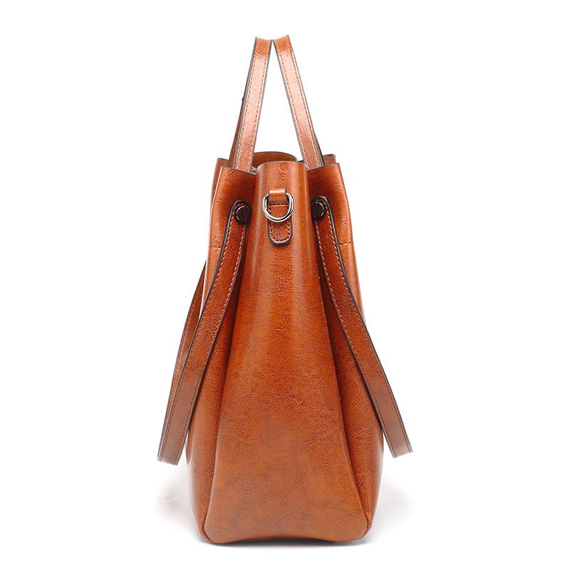 Genuine Leather Large Capacity Handbag for Oily Skin - Fashionable Crossbody and Shoulder Bucket Bag