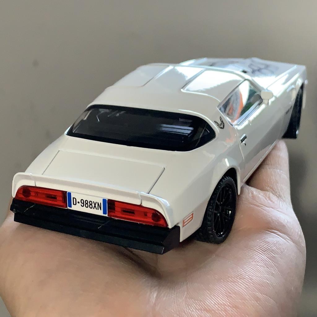 1/32 Pontiac Firebird Trans Am Trendy Alloy Model Car Ornament High Simulation Collectible Holiday Present for Boy & Living Room