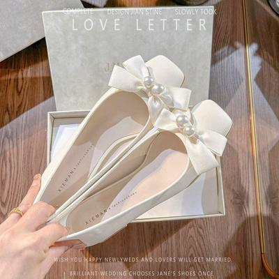 Square Head Bow Single Shoes Women's Engagement Shoes Bride Thick Heel Temperament Not Tired Feet White Beautiful Small High Heels with Skirt