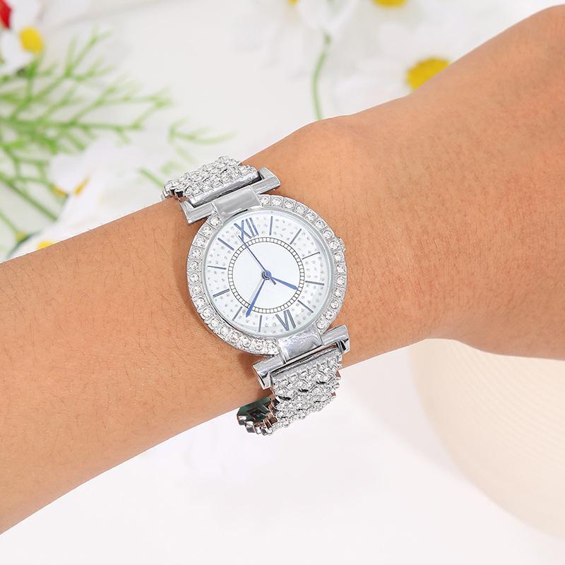 5 STÜCKE Personalisierte Luxus Diamanten Damen Zeiger Digitale Quarzuhr Herzform Weiblichen Anhänger Halskette Armband Ohrringe Schmuck-Set