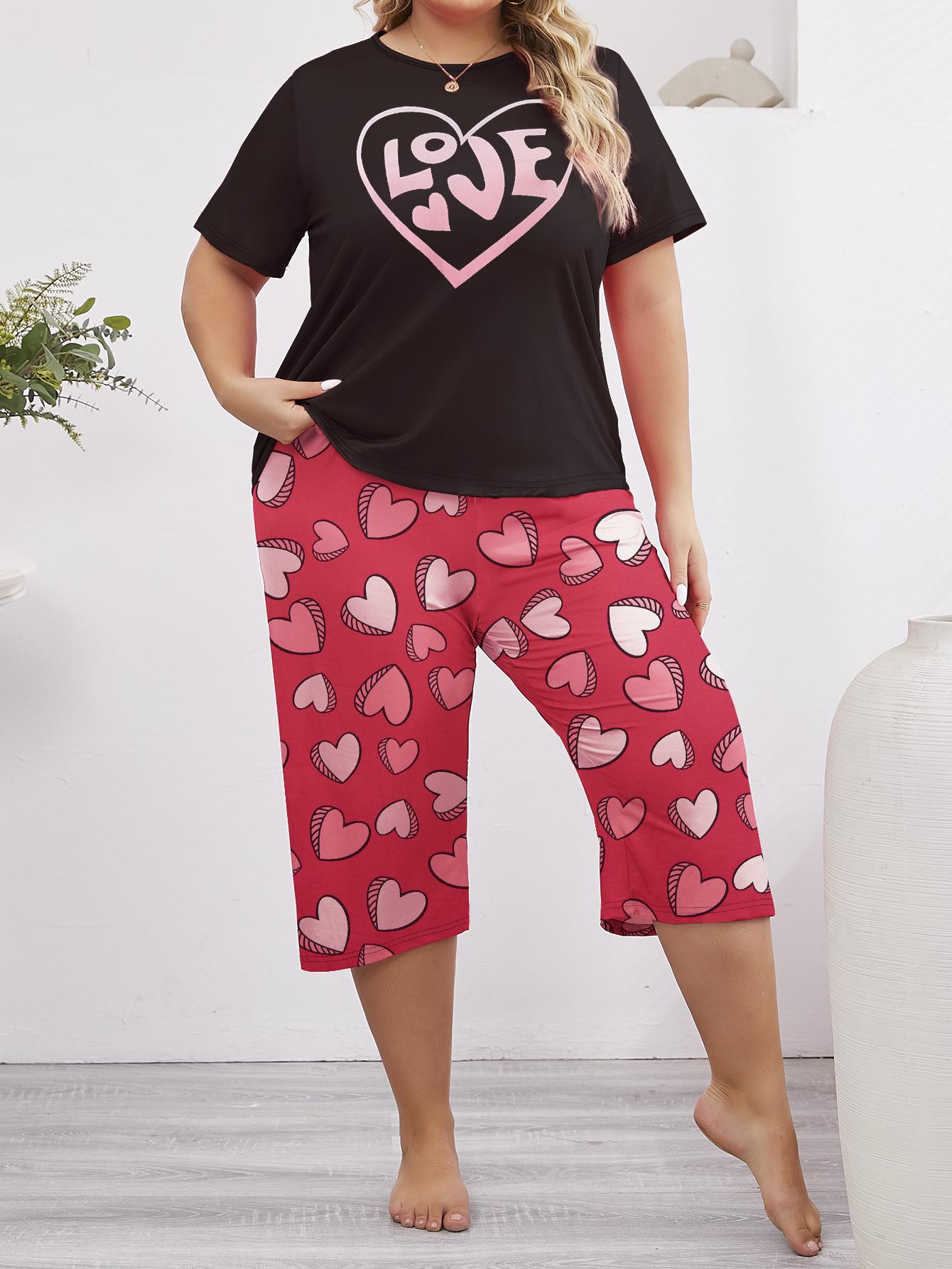 

Summer Love Print Pajama Set: Short Sleeve Top & Seven-Point Pants, Plus Size Plus Size 5XL