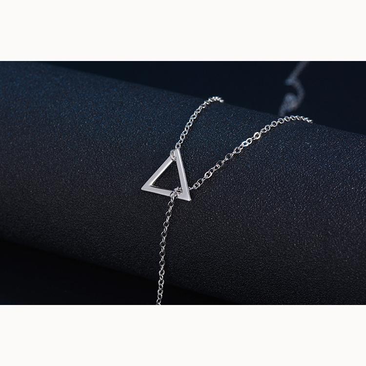 Fashionable and Elegant Geometric Triangle Sweater Chain Women Long Necklace Ladies Hundred with Necklace Jewelry Necklace