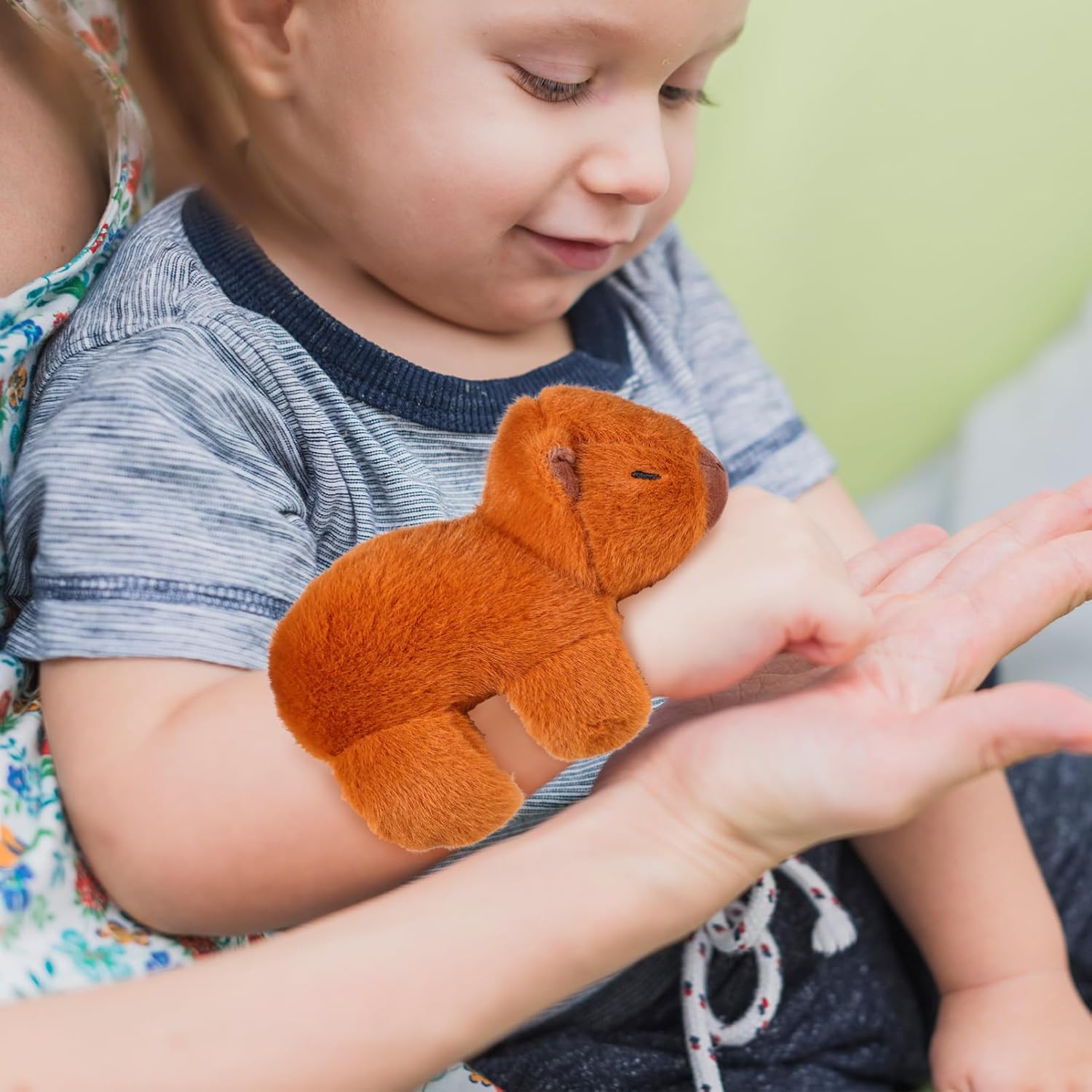 Capybara Plush Animal Slap Bracelet Stuffed Animal Hugger Capybara Slap Bracelets Plush Toy Wrist Stuffed for Decoration for Kids Birthday Party