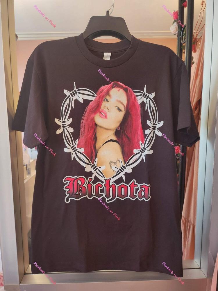 Karol G Bichota Heart Graphic T-Shirt Unisex T-Shirt XXXL