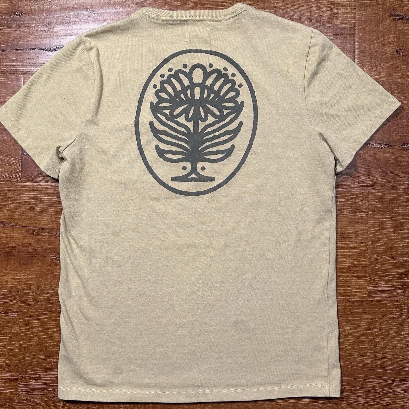 

Taylor Stitch T Shirt Mens 40 M Beige Short Sleeve Pocket Tee Graphic Print Rare 2XL
