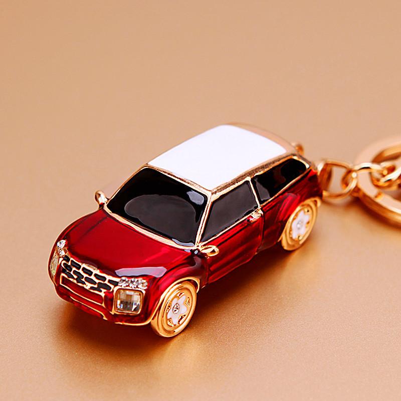 Adorable Creative Land Rover Model Car Keychain Perfect For Cute Bag Accessories