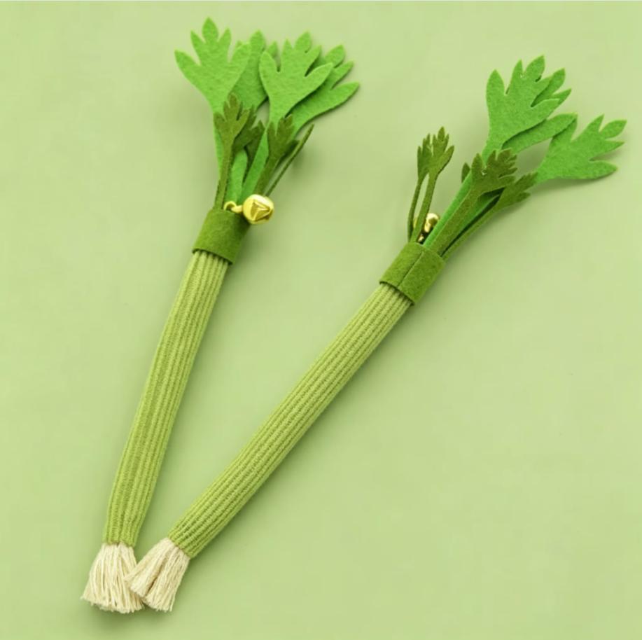 Cat Chew Toys Interactive Self High Catnip Molar Stick Bite with Bell Cats Toy Kitten Toy Natural Catnip Cat Teeth Cleaning Toy