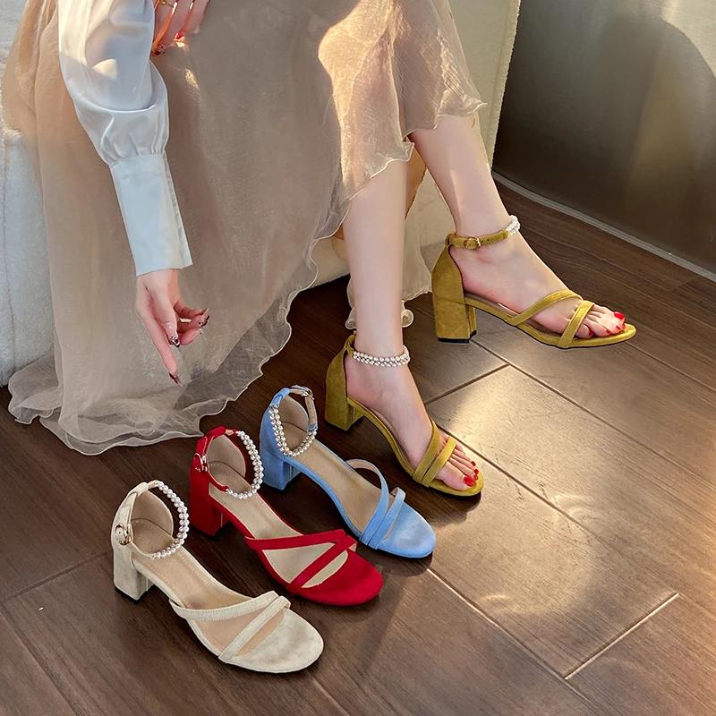 2025 Summer Pearl Low-heeled French Sandals Summer with Skirts High-end Small Heel Women's Shoes