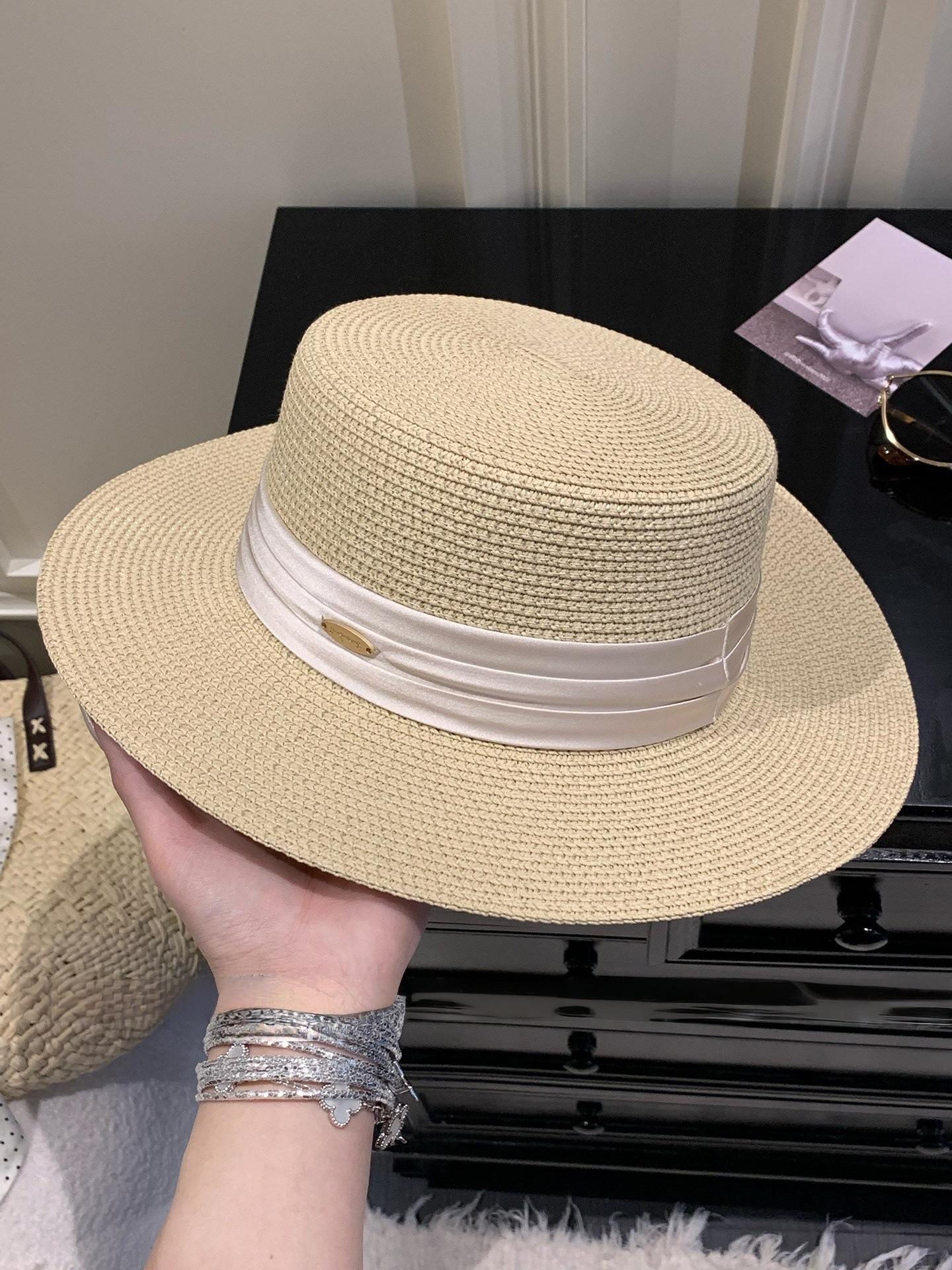

French Flat Top Straw Hat for Women, Summer Beach Vacation Old Money Style Woven Sun Cap, Wide Brim UV Protection, Elegant M 56-58cm