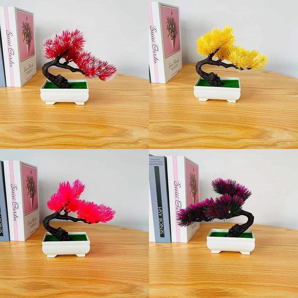 Miniatur-Bonsai-Kiefer mit künstlichen Blumen für Schreibtisch und Innenraumbegrünung