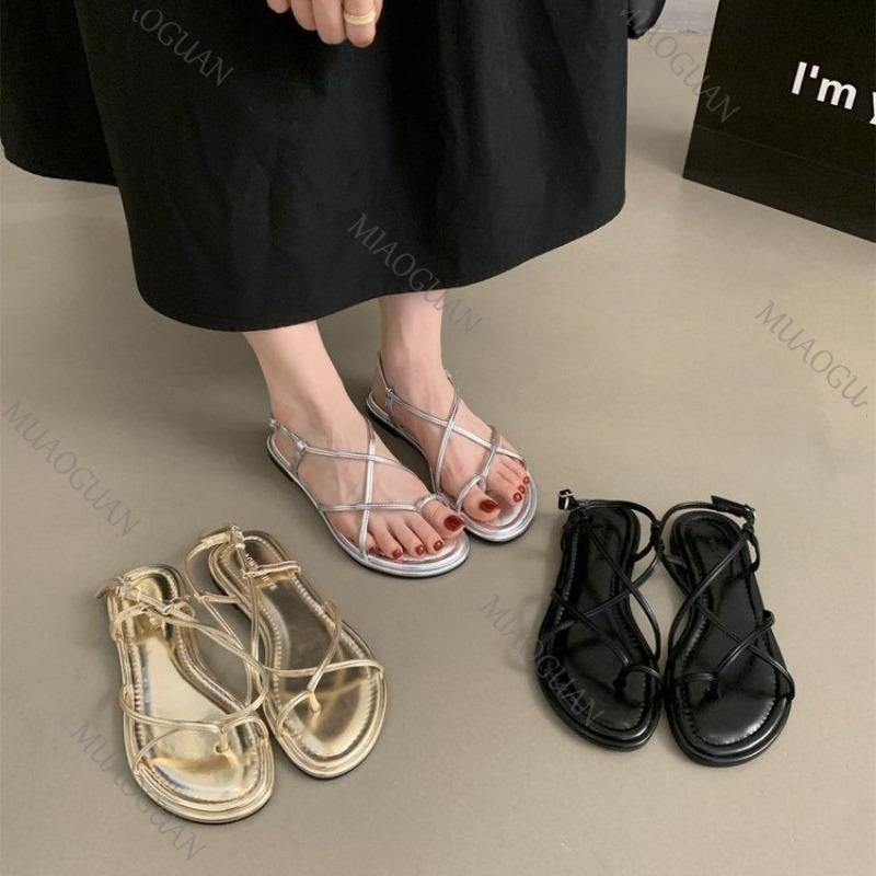 Fashion Women's Summer New Flat Bottom Sandals Casual Clip Toe Strappy Soft Sole Roman Shoes Solid Color Cross Strap Beach Sandales