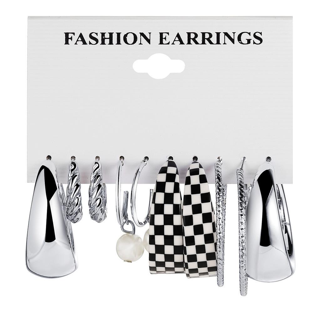 Hot-selling Retro Exaggerated Women's Peach Heart Stud Earrings Twist Twisted Pearl Earrings 11-piece Set of Earrings